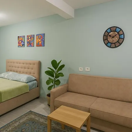 Old Street 2 티라나