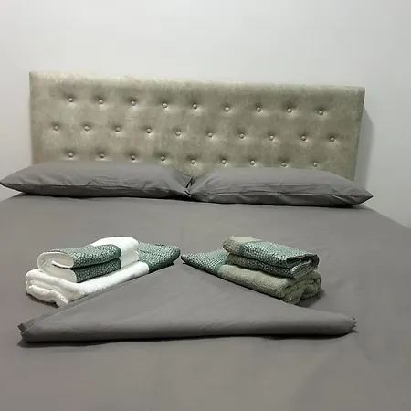 B&B Old Street 2 티라나