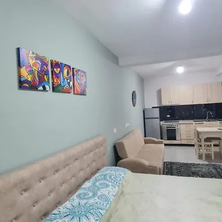 לינה וארוחת בוקר Old Street 2 טיראנה