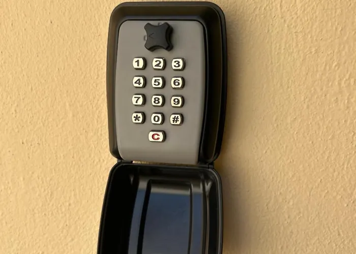 Old Street 2 טיראנה